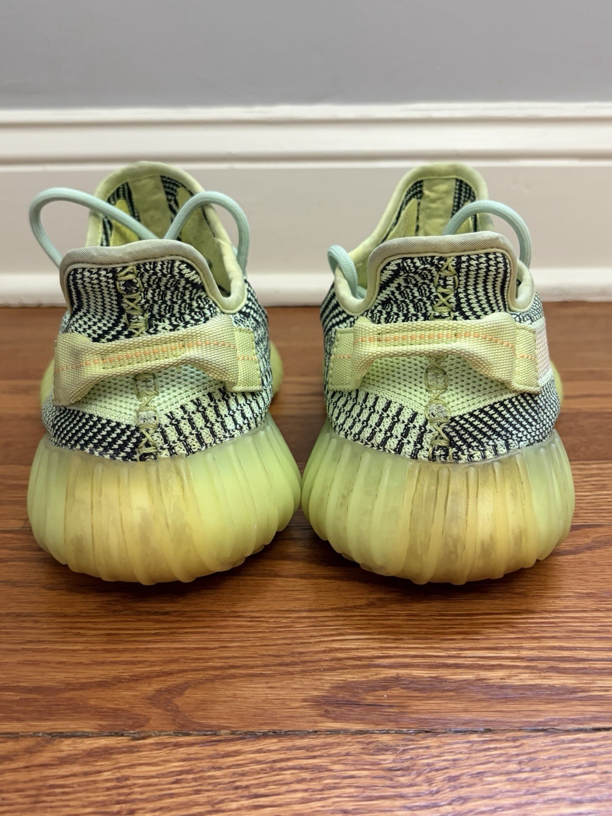 Size 9 – adidas Yeezy Boost 350 V2 Yeezreel Non-Reflective, Authentic