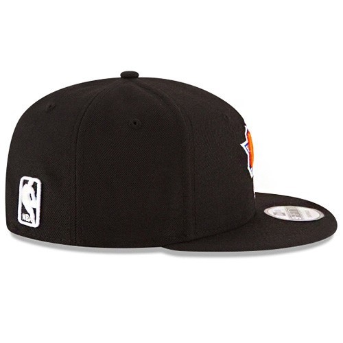 New Era New York Knicks 9Fifty Snapback Hat NBA Official Classic Solid Black Cap