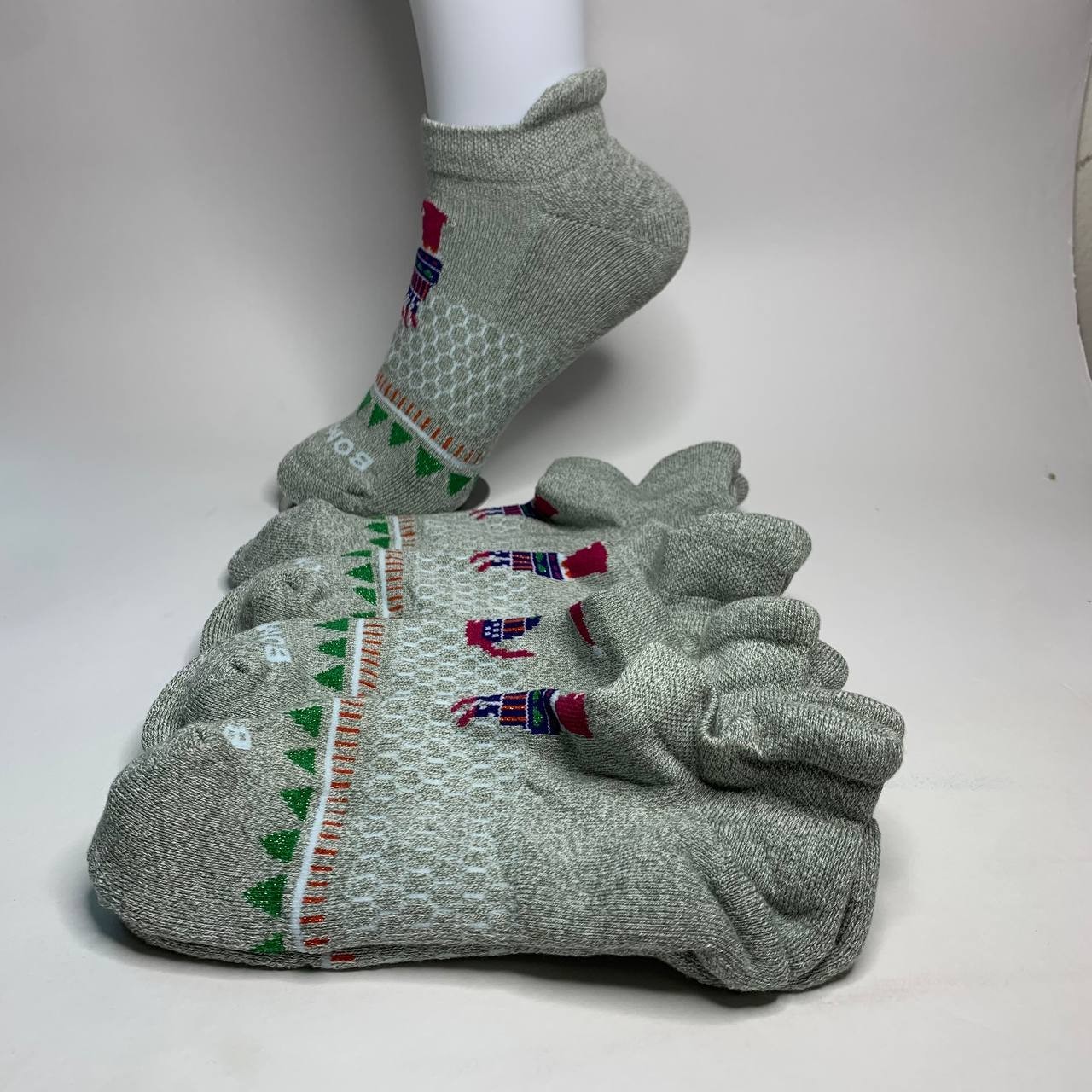 Bombas Women’s Ankle Socks 4 Pair Pack Gray Llama Alpaca Size M Medium New