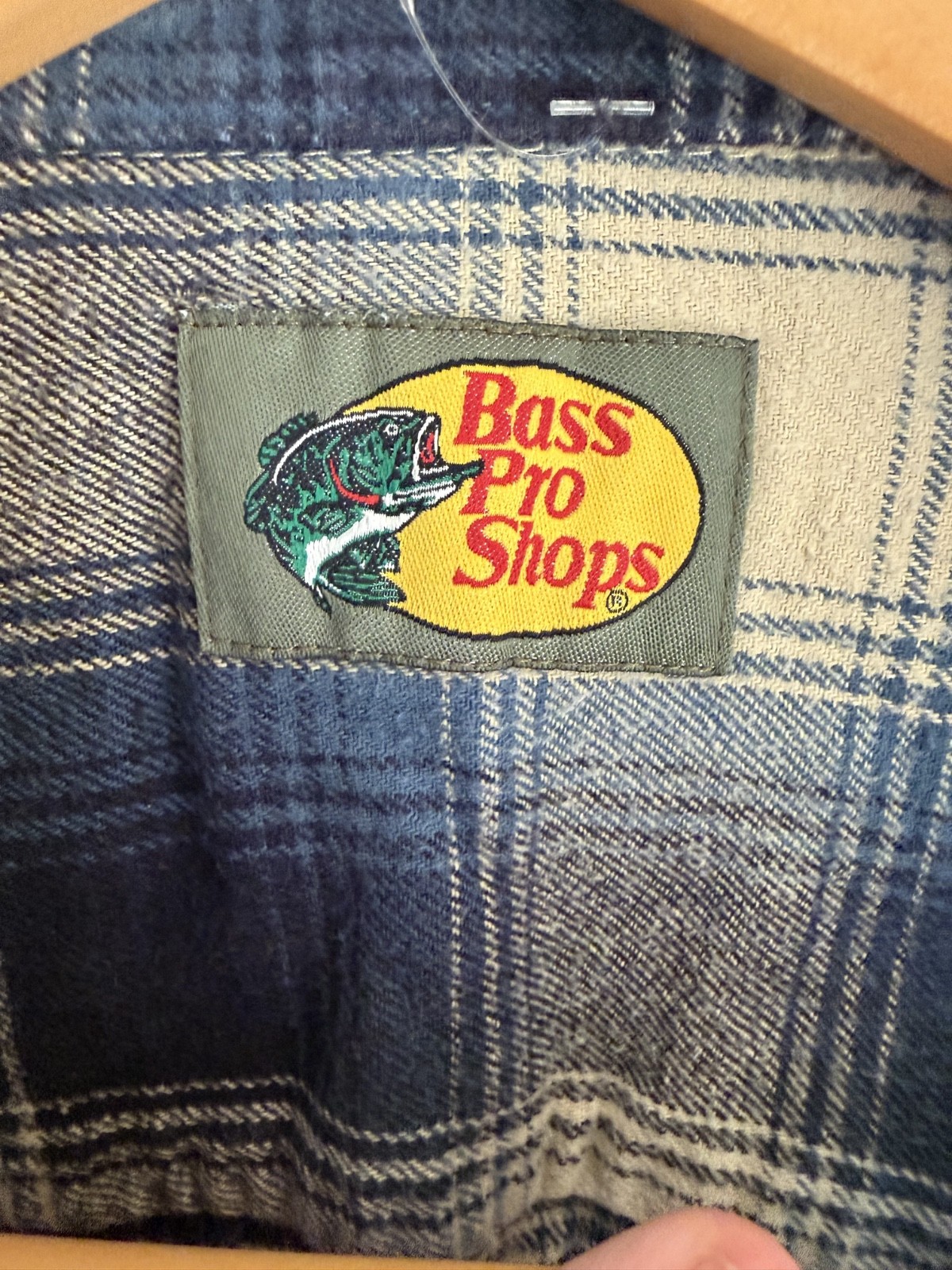 Bass Pro Shops Flannel Shirt Mens Large Blue Plaid Button Up Long Sleeve Cotton
