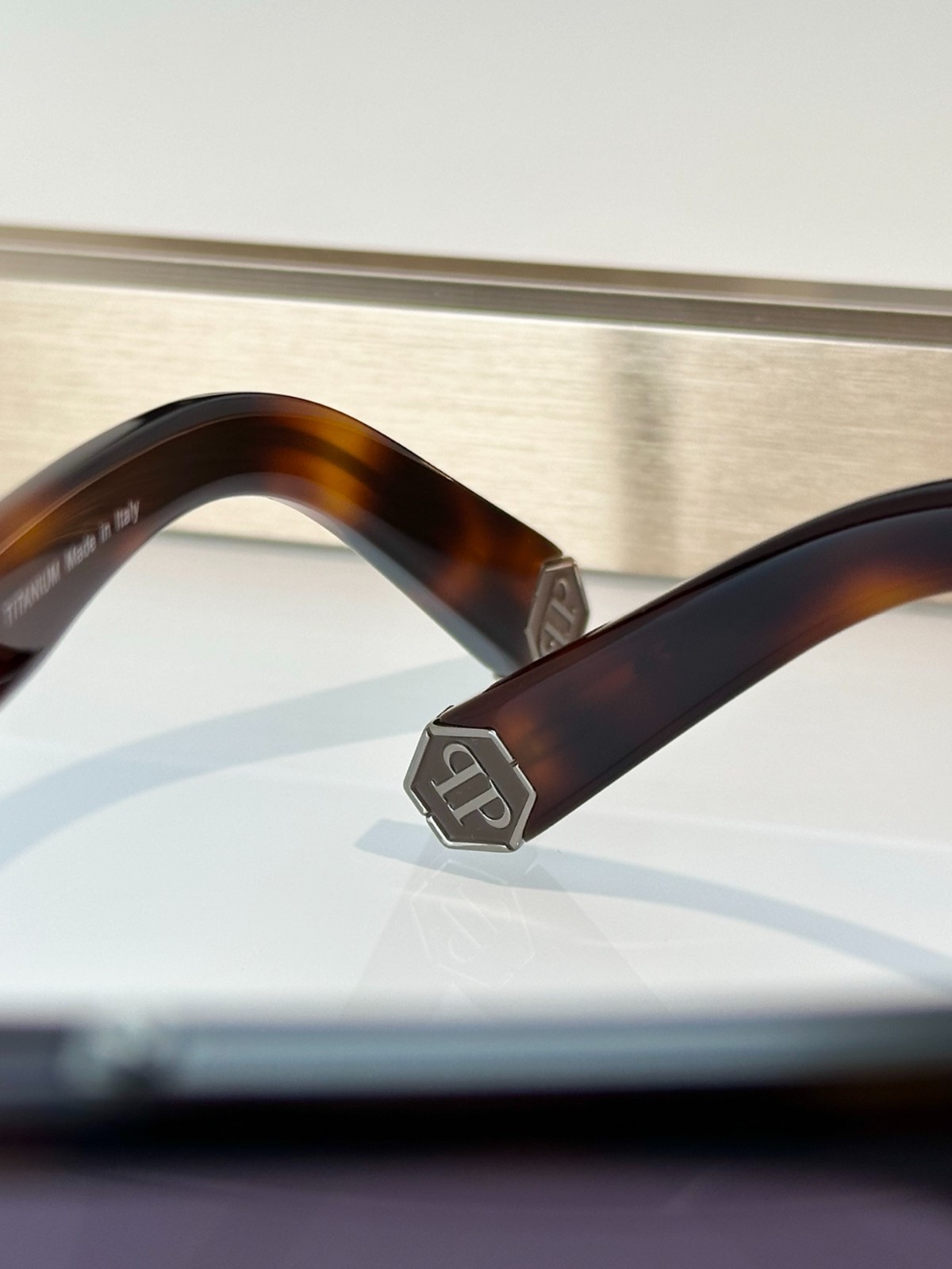 PHILIPP PLEIN Unisex Sunglasses – MODEL: VPP021 – SIZE:53口20-145