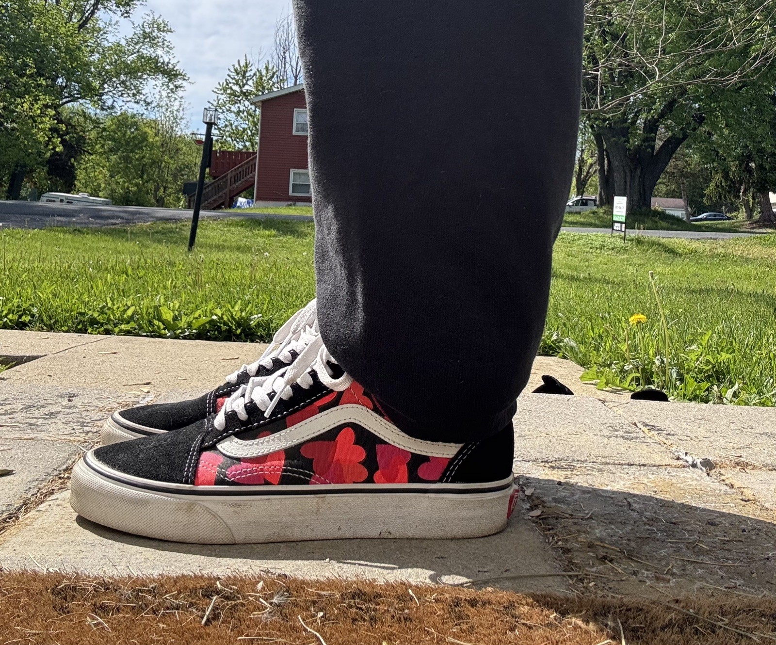Vans Old Skool Hearts Lace Up Black Red Suede Skate Shoes US Size 6 M 7.5 W