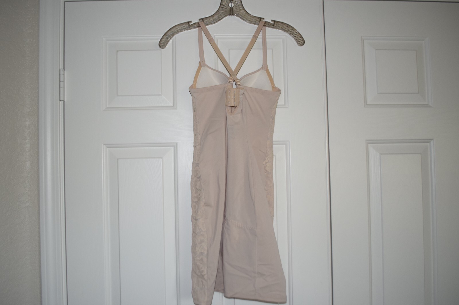 Women’s Size 34B Maidenform Nude Corset Dress Lace Trim Adjustable Straps & Back