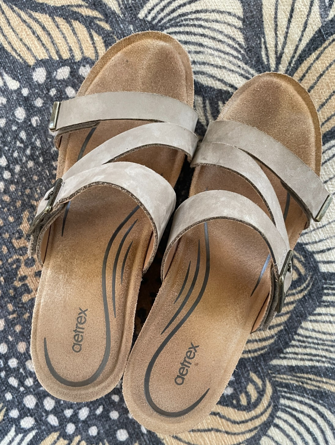 Aetrex Kimmy Women’s Sandals Size 9 9.5 Orthotic Wedge Comfort Support Heels
