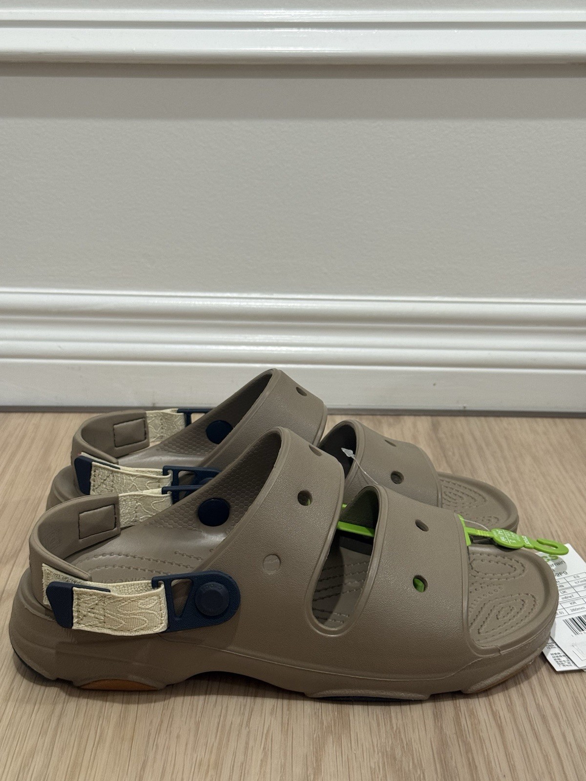 Crocs Classic all Terrain Sandal. Size m7/W9
