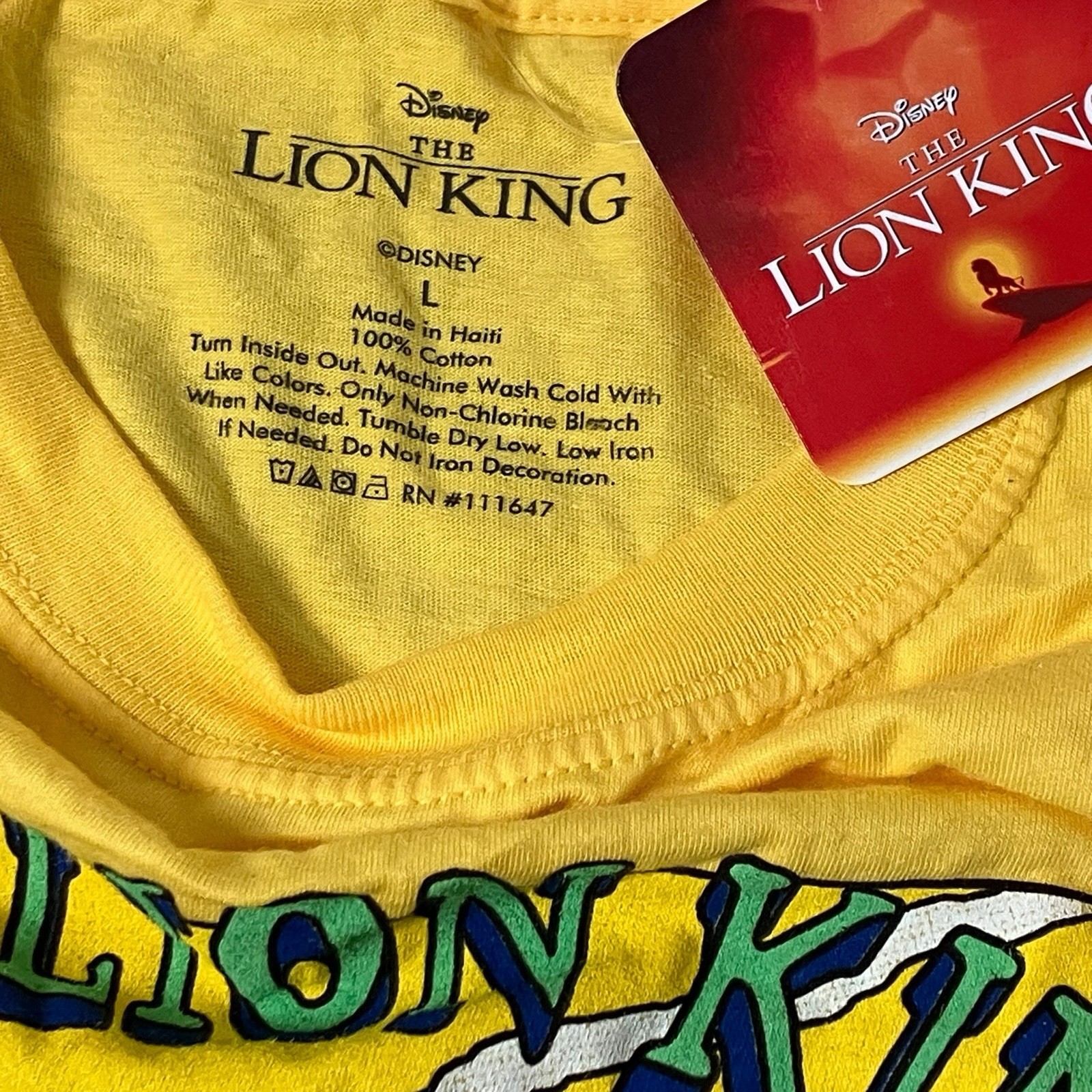 Disney The Lion King T Shirt Women L Yellow Graphic Simba Timon Pumbaa Retro Tee