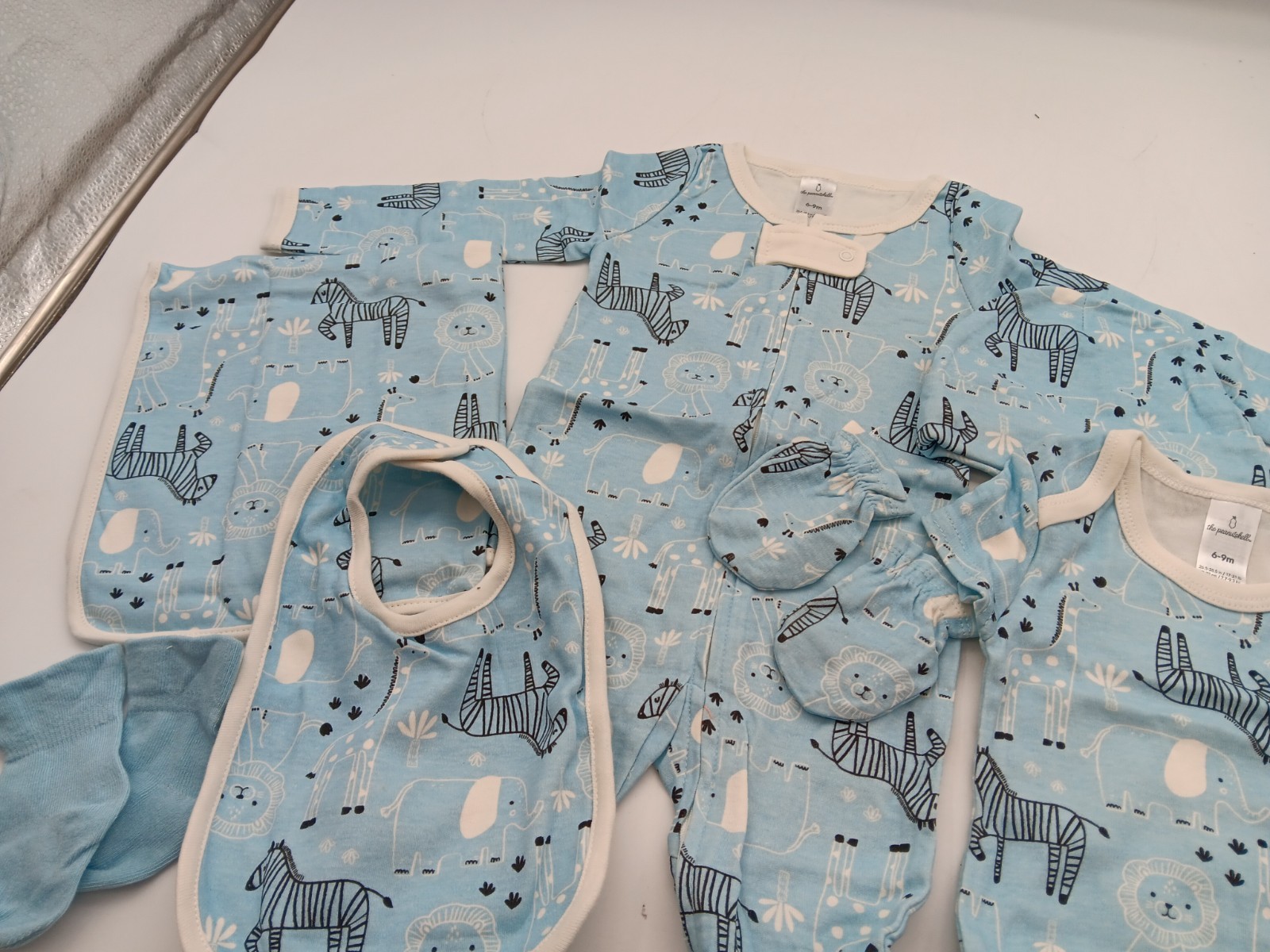 THE PEANUTSHELL | 6-9m | BABY LAYETTE GIFT SET | 46 PIECES |