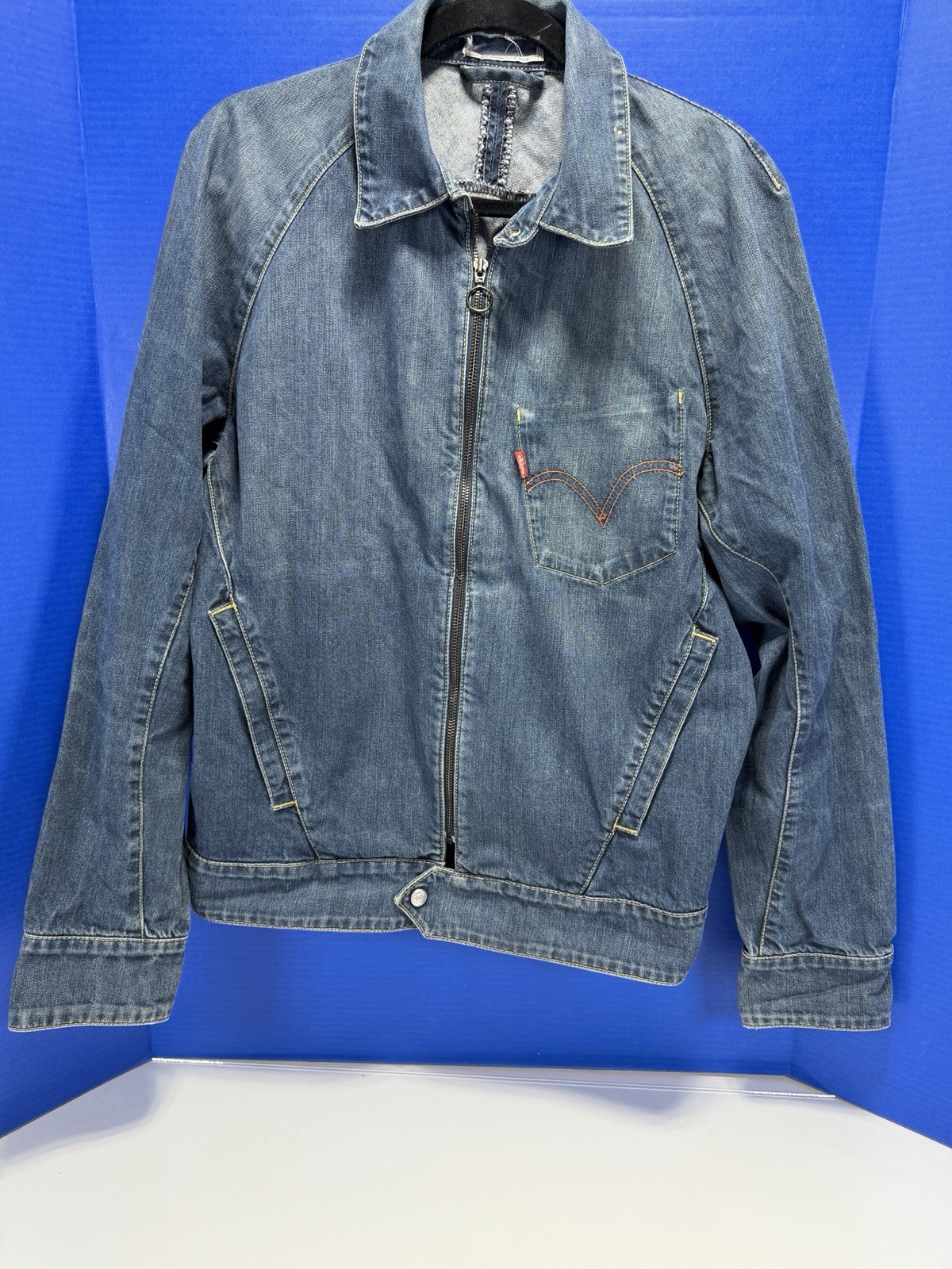 Vintage Levi’s Engineered Jeans Denim Trucker Jacket Mens XL?