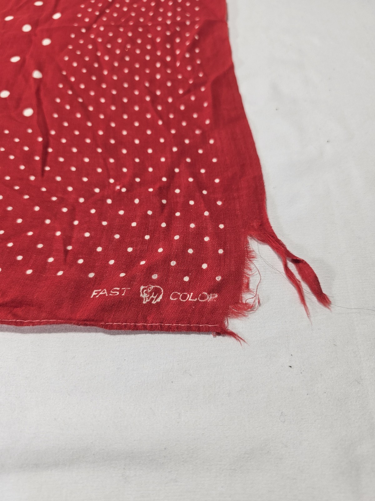 Vintage Fast Color Elephant Trunk Down Red Polka Dot Scarf Bandana 15″ x 16″