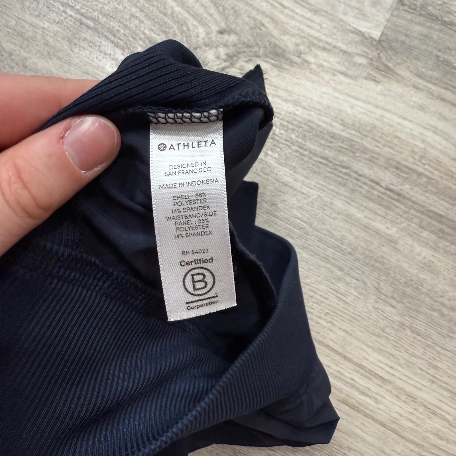 Athleta Navy Blue Jogger Pants Athletic Leisure Zip Pockets Size 2