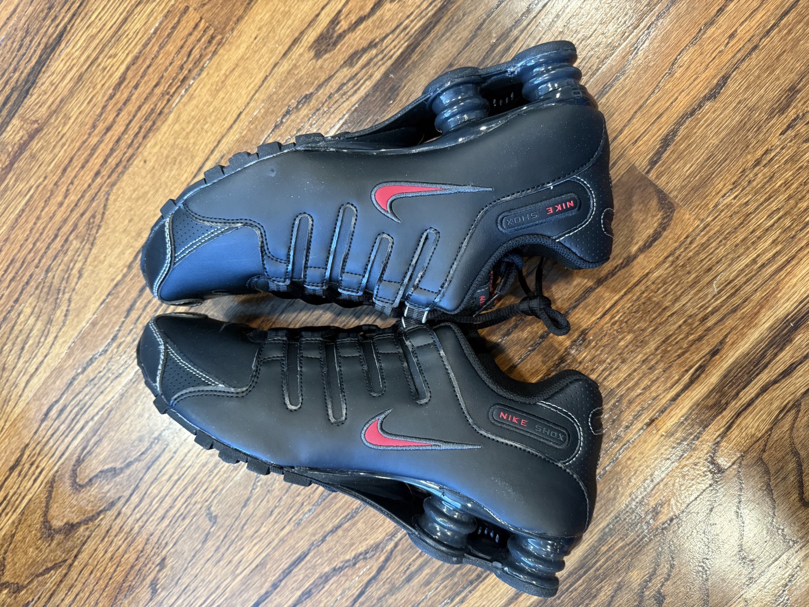 Nike Men Shox NZ Black White Varsity Red Sneakers 378341-017 Size 10 Brand New