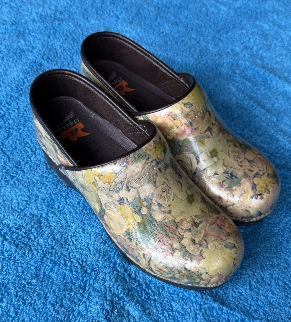 Dansko XP Women’s Floral Multicolor Leather Slip-On Clogs Round Toe 8.5