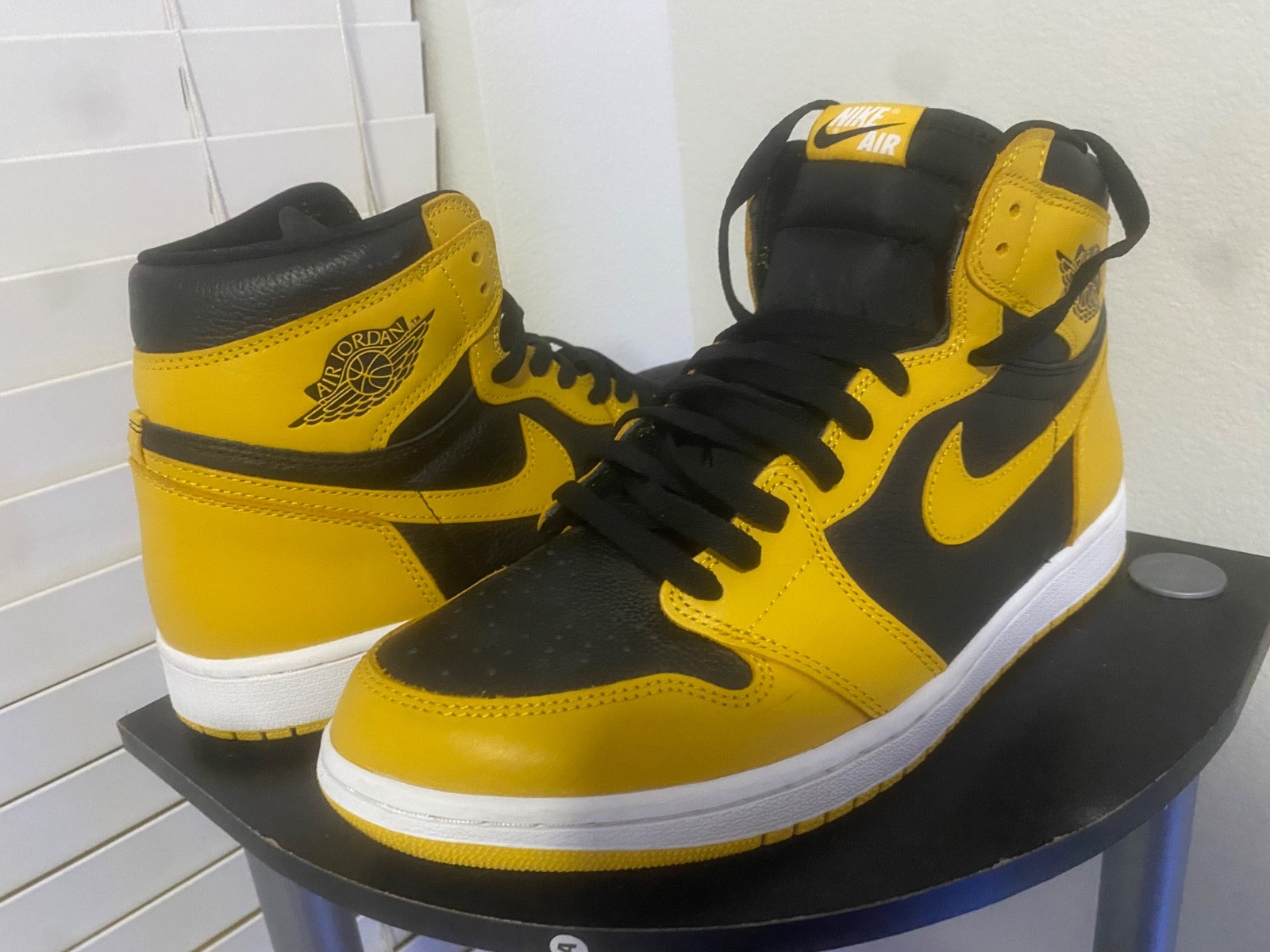 Size 11 – Jordan 1 Retro OG High Pollen