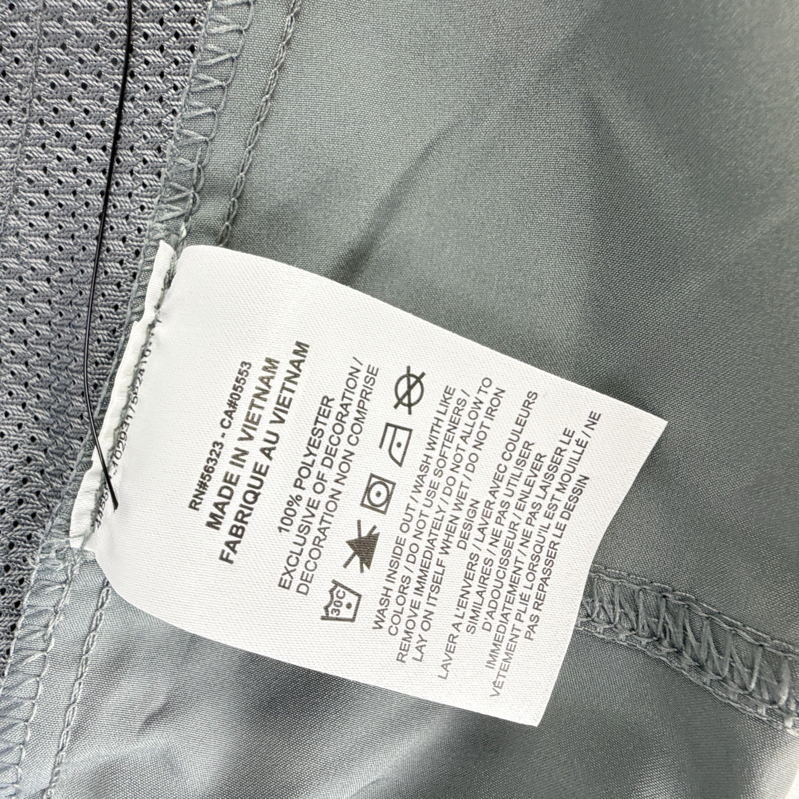 Nike Form Dri-Fit Unlined Versatile Shorts 5″ Men’s Size L Grey FN4347-084 NWT
