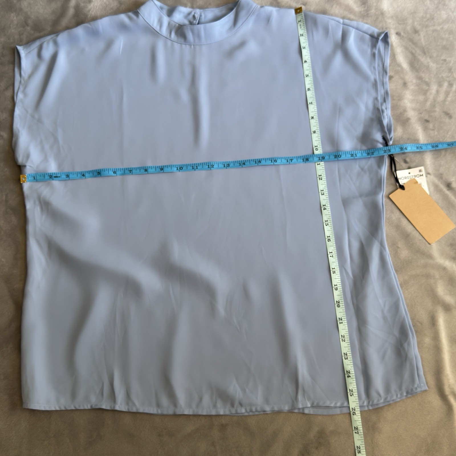 Halogen Women’s Light Blue Mock Neck Blouse Cap Sleeve Keyhole Back Size L NWT