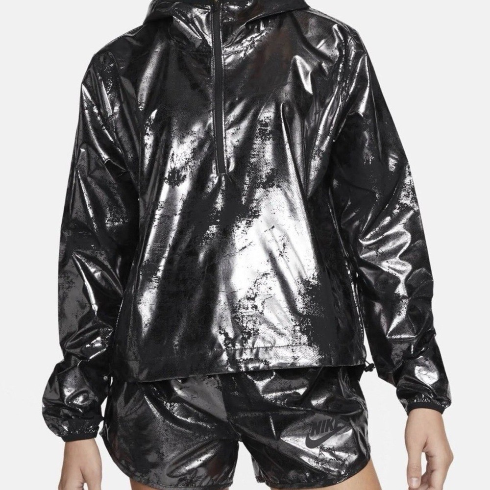Nike Women’s Metallic Black Jacket
