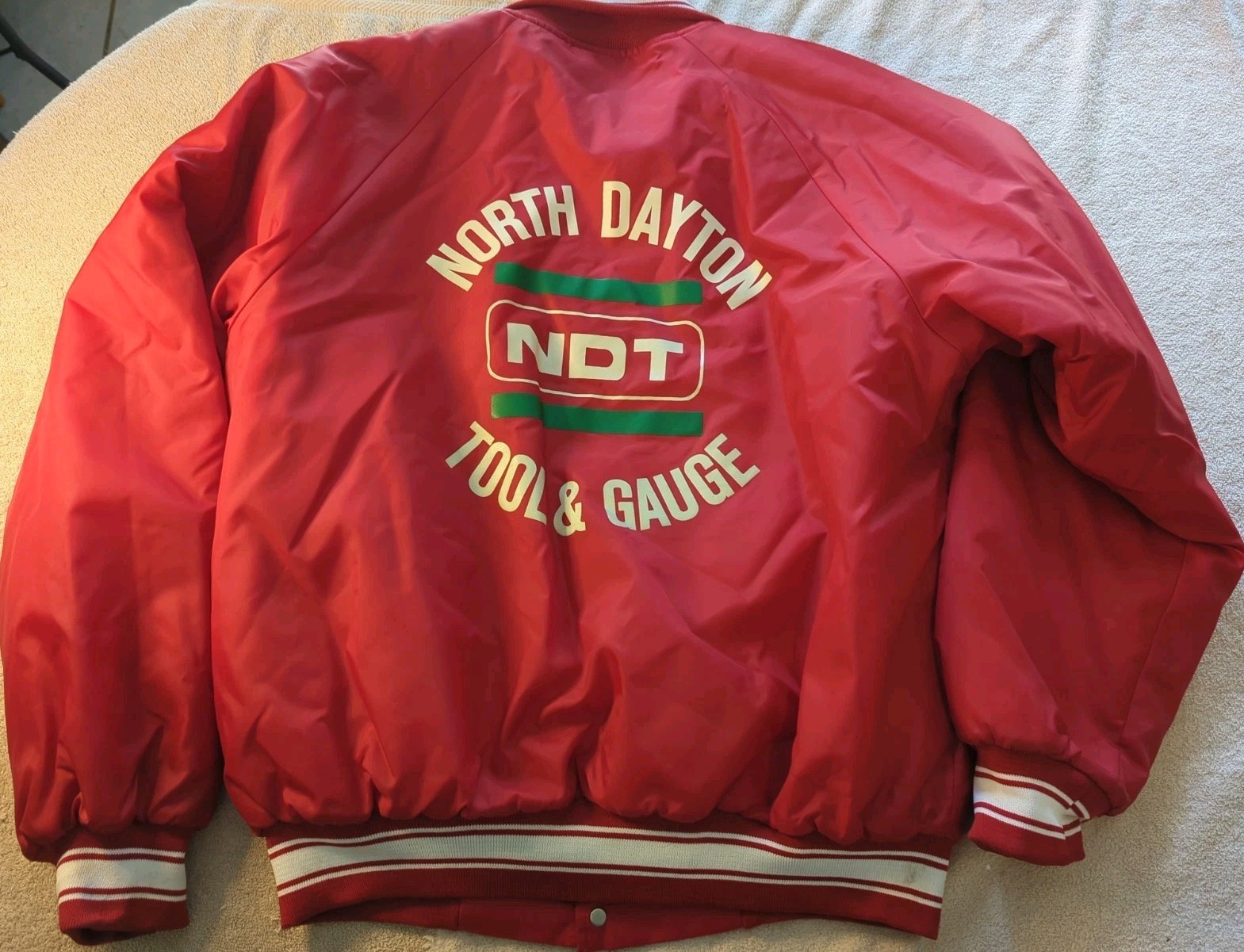 Vintage Hartwell Red Satin Bomber Jacket USA Made North Dayton Tool Shop Mens XL