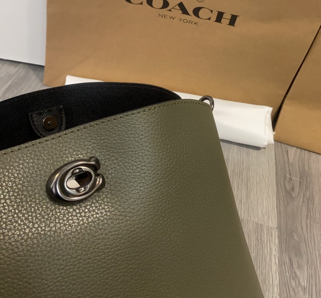 COACH Willow Shoulder Bag C2590 Army Green Colorblock Pebble Leather Outlet