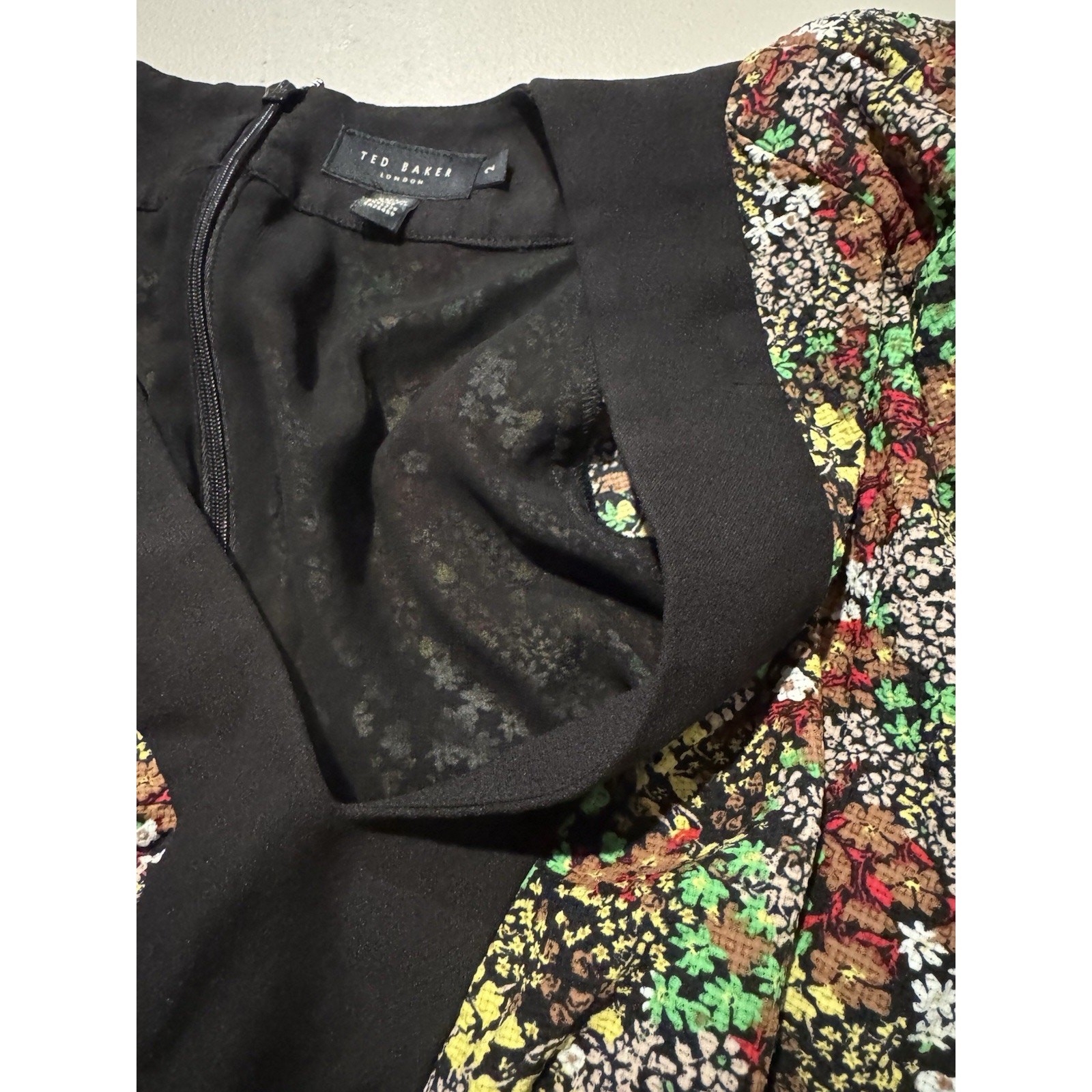 Ted Baker Women’s Floral Blouse Multicolor, Short Sleeve, Size 2