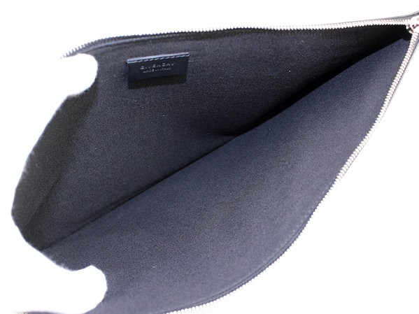 Givenchy Signature Star BC06346544 Pouch Clutch Bag Calf Leather Black