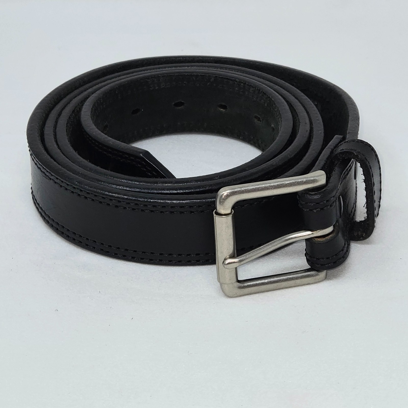 BULLHIDE BELTS MENS BLACK LEATHER DOUBLE STITCHED SOLID BELT SIZE 56 MADE IN USA