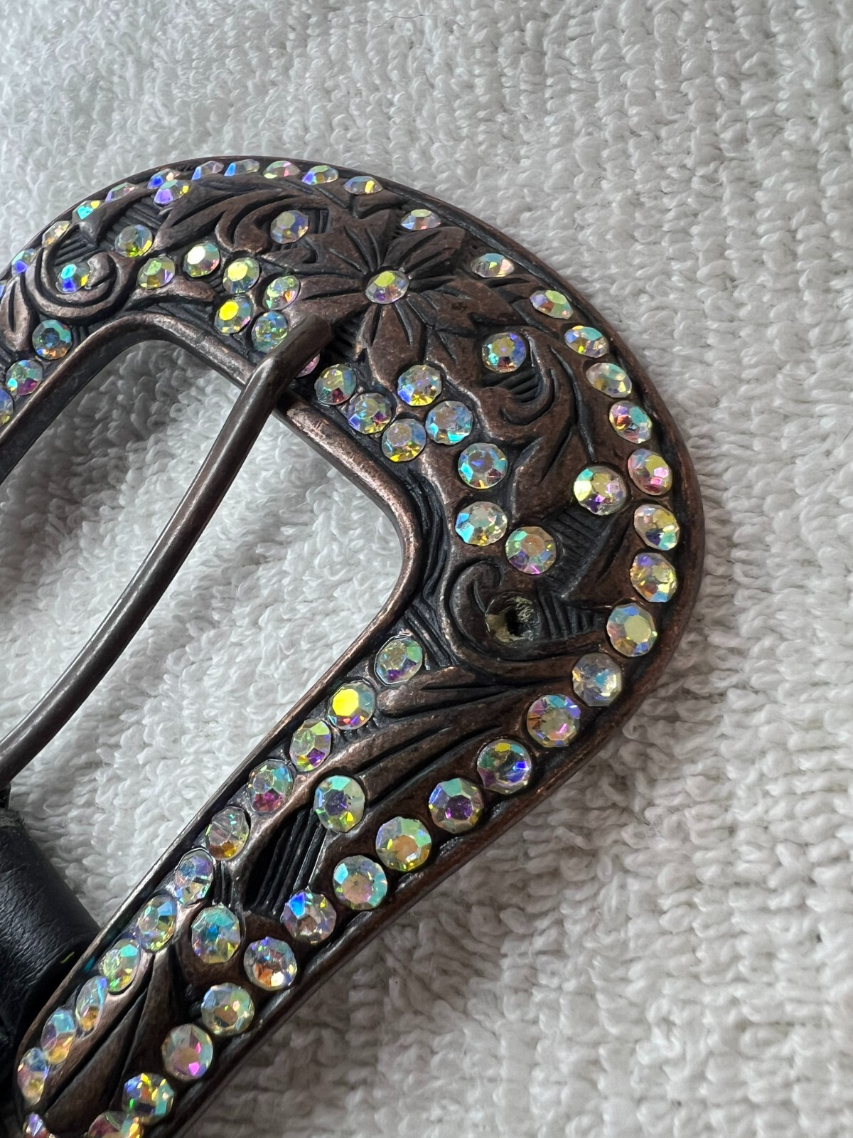 Beaded Belt 2.75″ width size small 39″ not including buckle. rhinestones