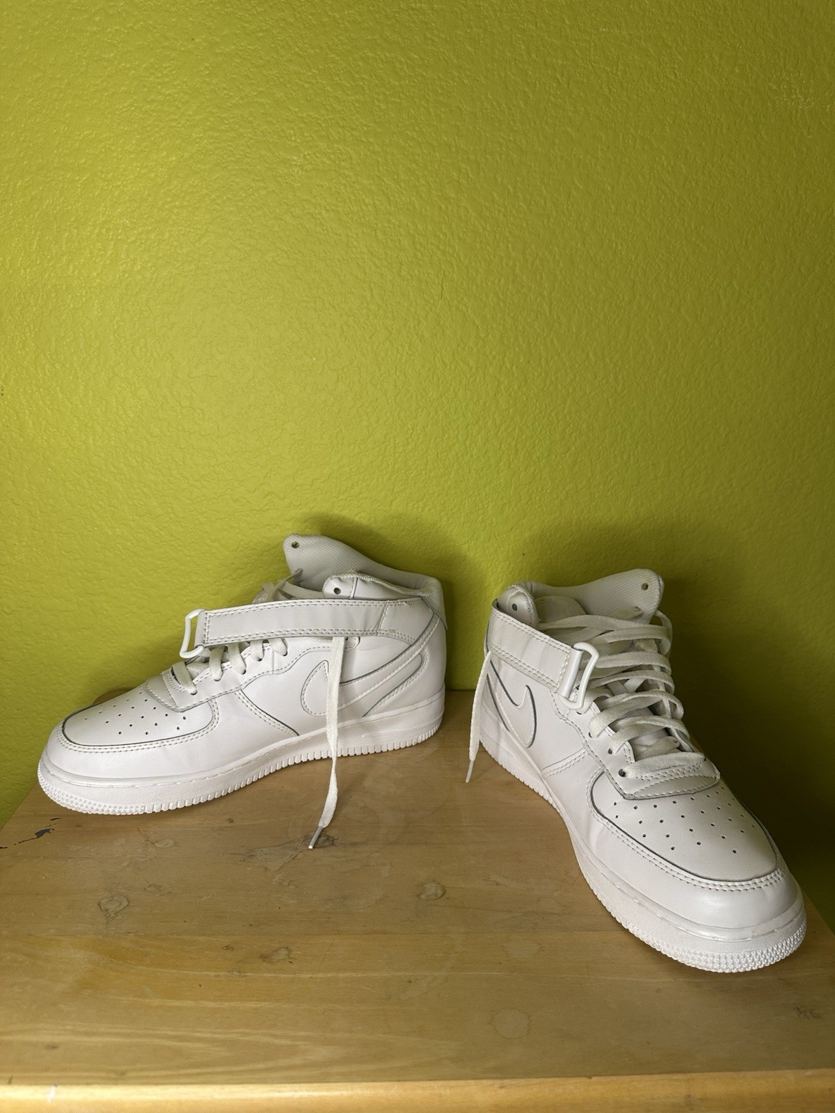 Nike Air Force 1 Mid ‘07 Shoes in Size 9.5 Men’s