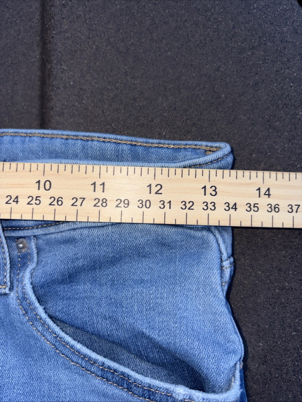 Levi’s 725 High Rise Bootcut Jeans Women’s 28 30 Blue Denim Stretch Medium Wash