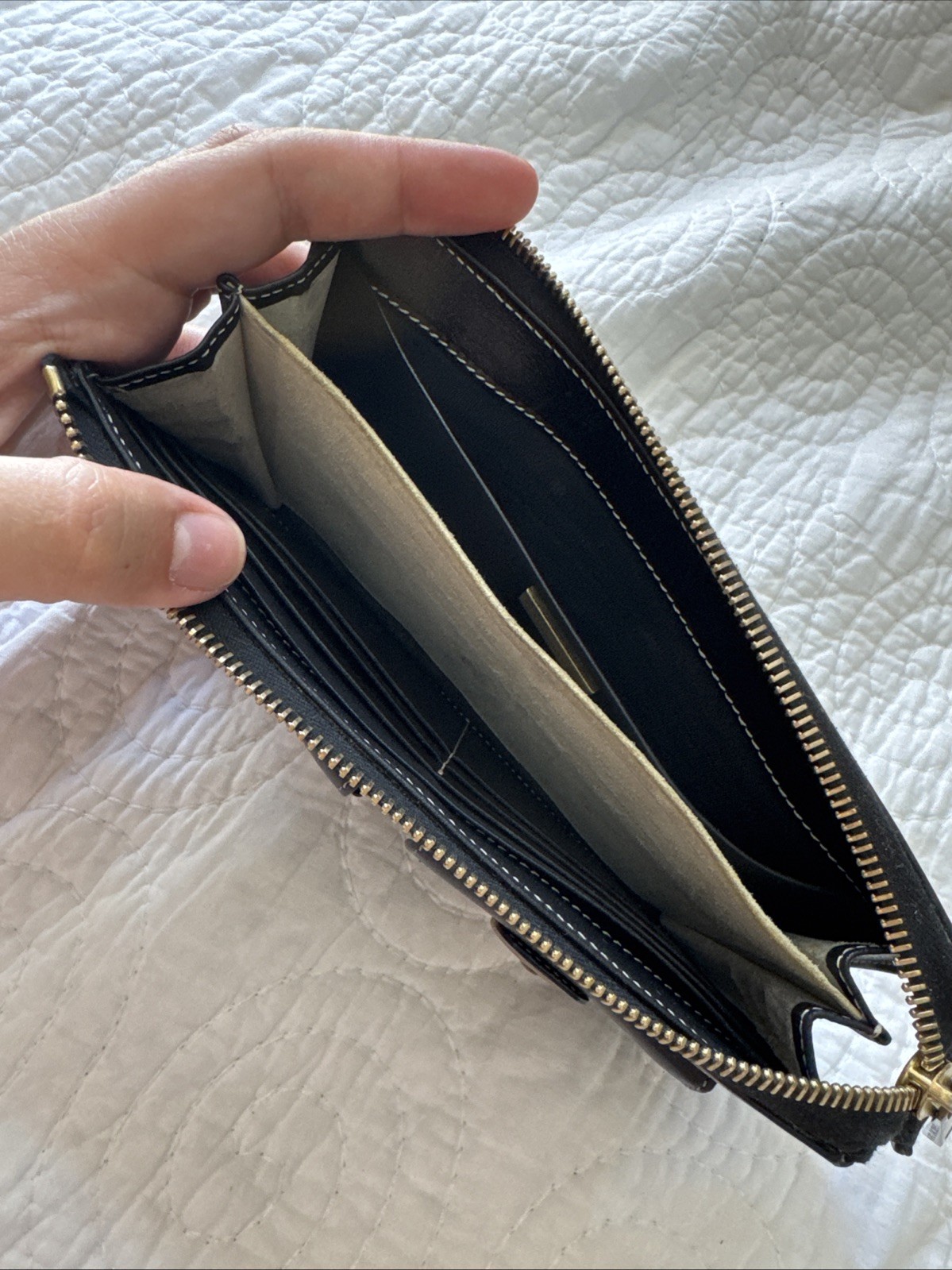 MARC JACOBS Black Leather Wallet Double Front Pockets Push Lock Top Zip Closure