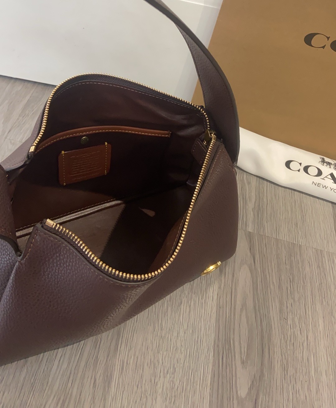 Coach Lola Shoulder Bag Maple Brown Pebbled Leather Gold Hardware Women’s Purse