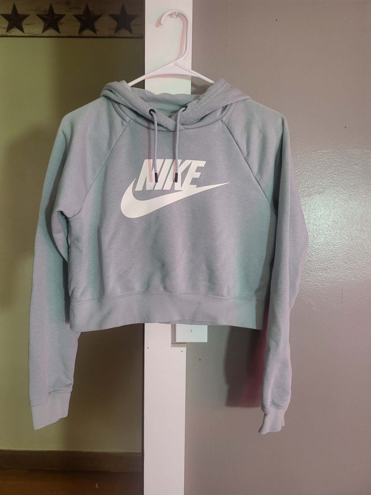 Nike Women’s Logo Loose Fit Cropped Heather Grey Hoodie Sweatshirt Size XSmall