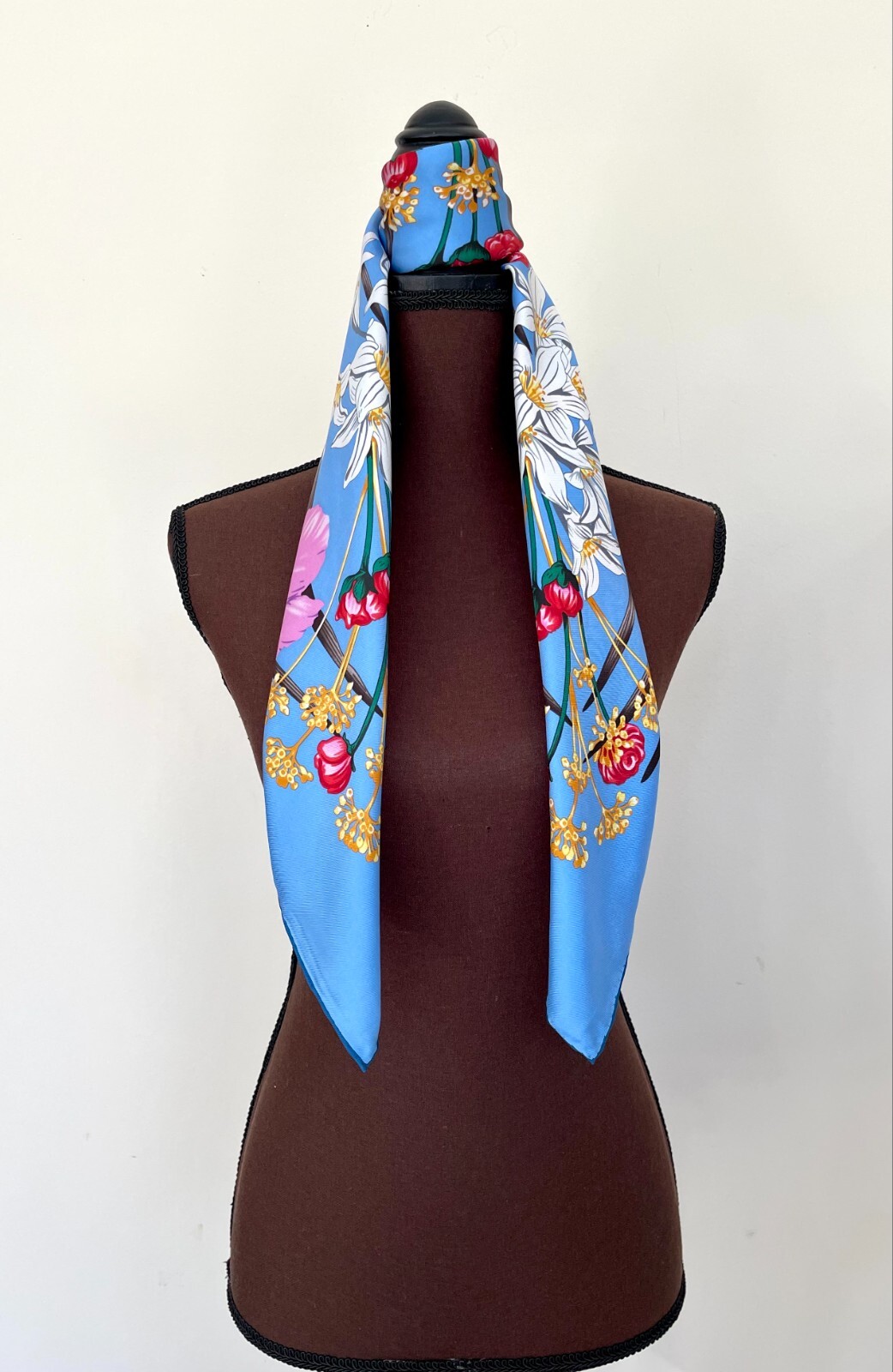 New Salvatore Ferragamo Scarf Bandana Floral Garden Blue Pink Silk Head Wrap