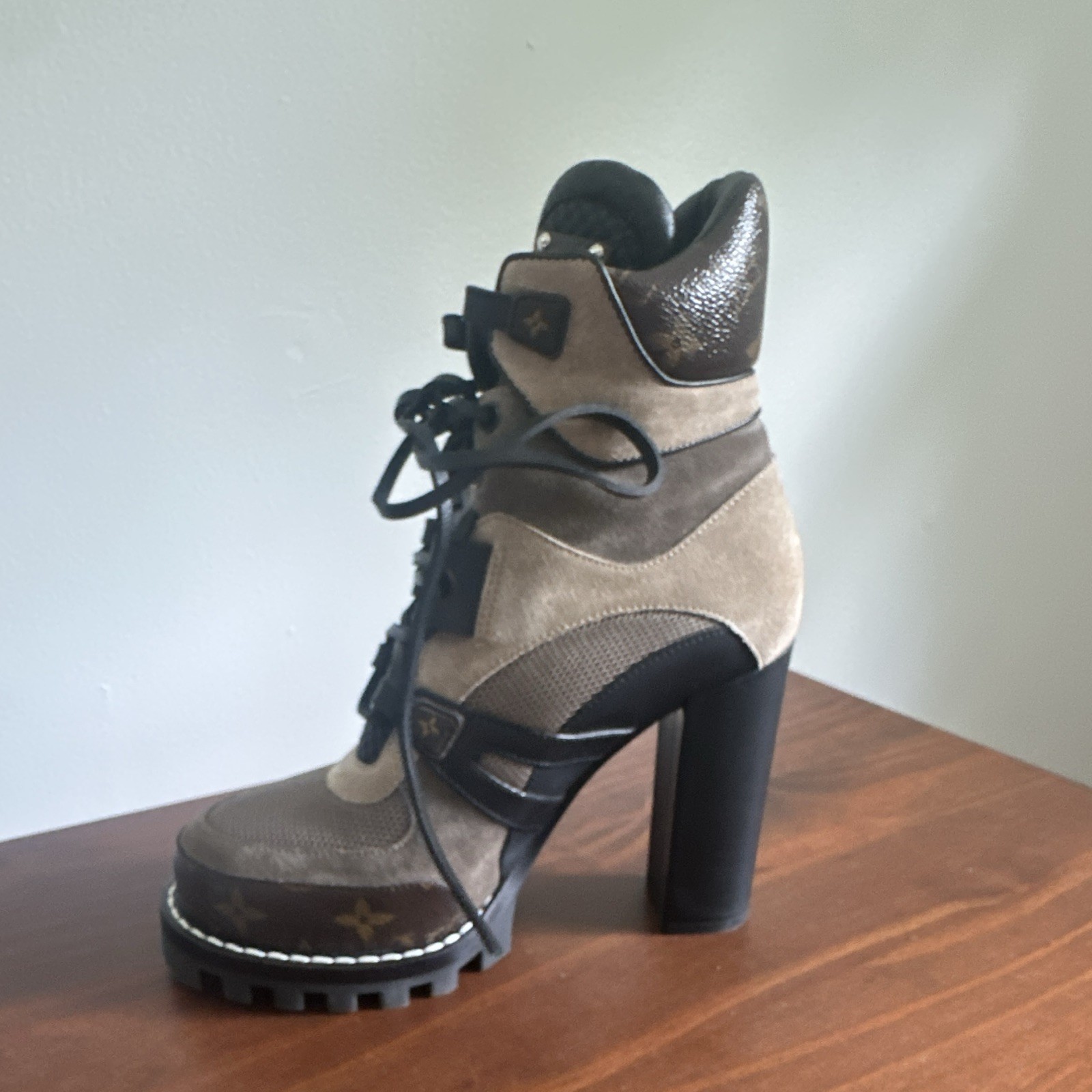 Louis Vuitton Star Trail Boot – Size 39