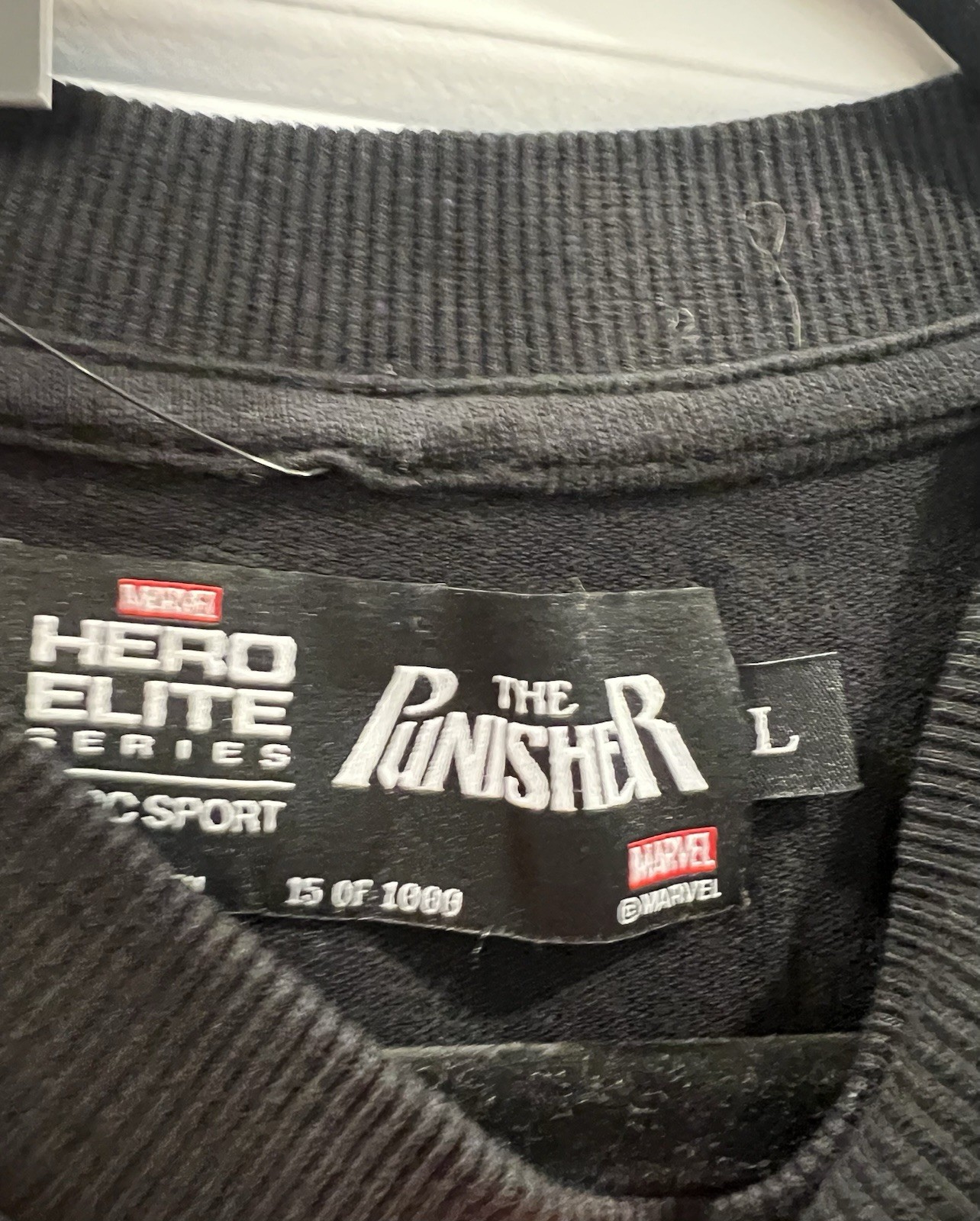 Marvel Hero Elite Series Punisher Men’s Black Graphic Logo Tee Crew Neck L