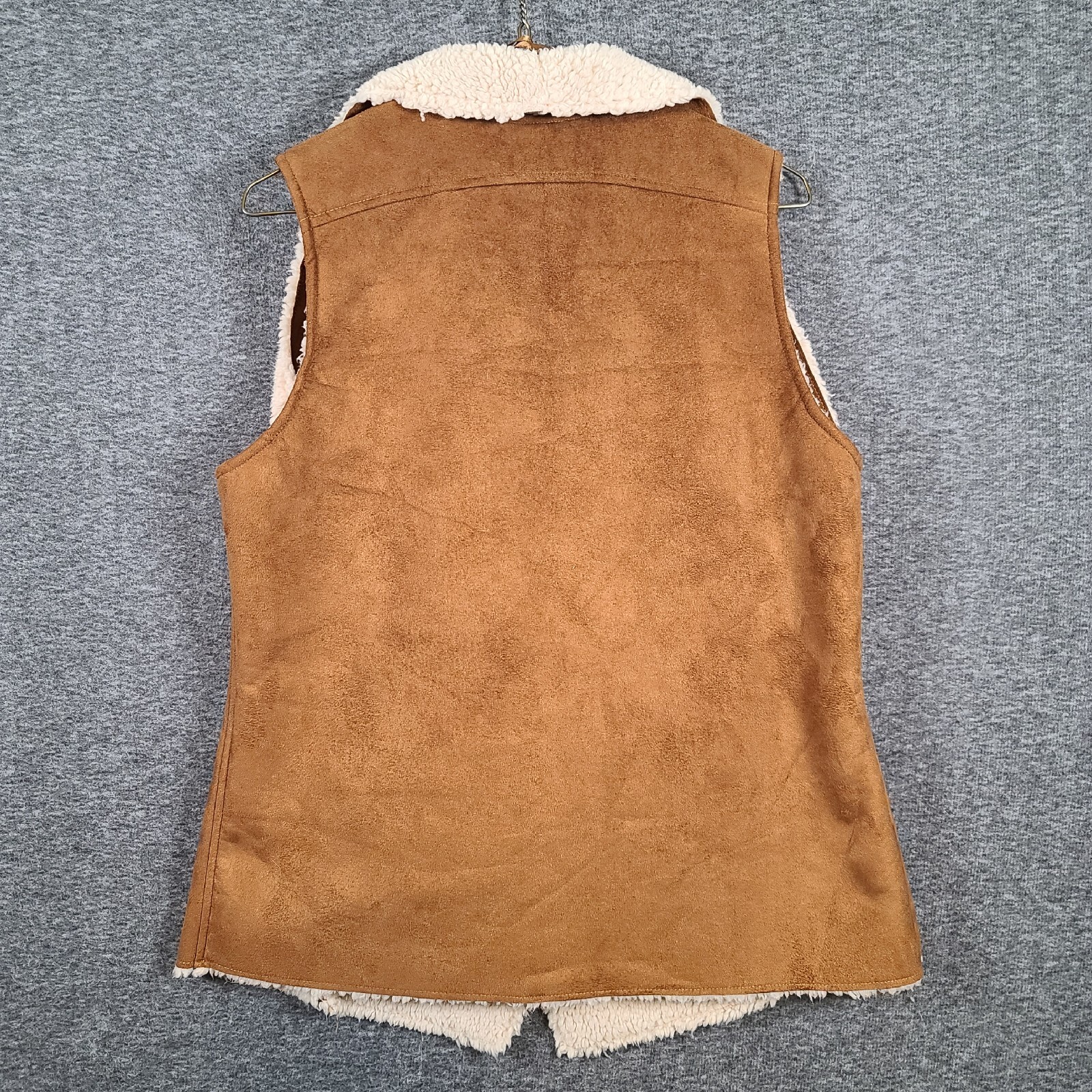 Bit & Bridle Women’s Medium Brown Faux Suede Shawl Collar Vest Faux Fur Lining
