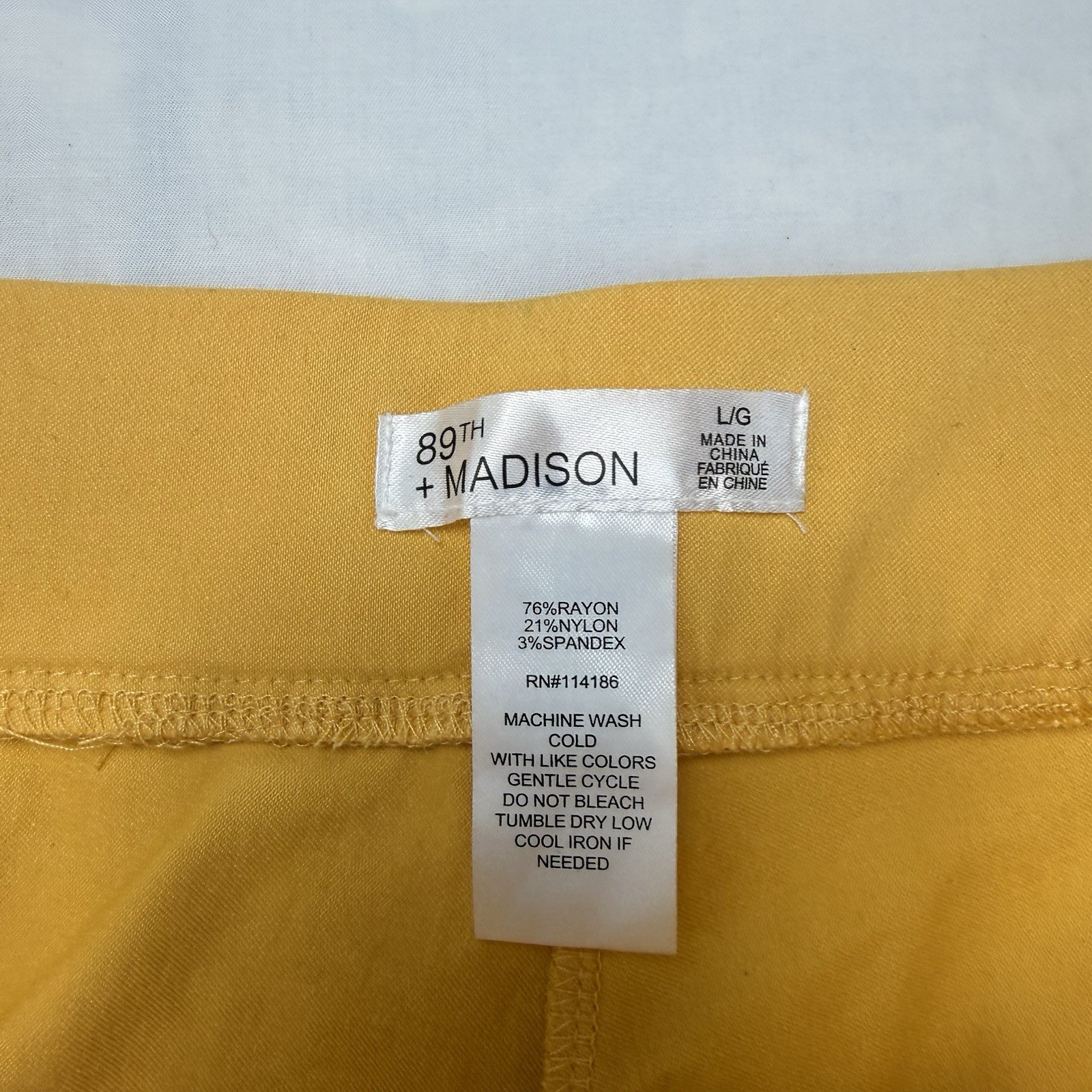 89th Madison Yellow Capri Pants Womens L Stretch Pull On Nautical