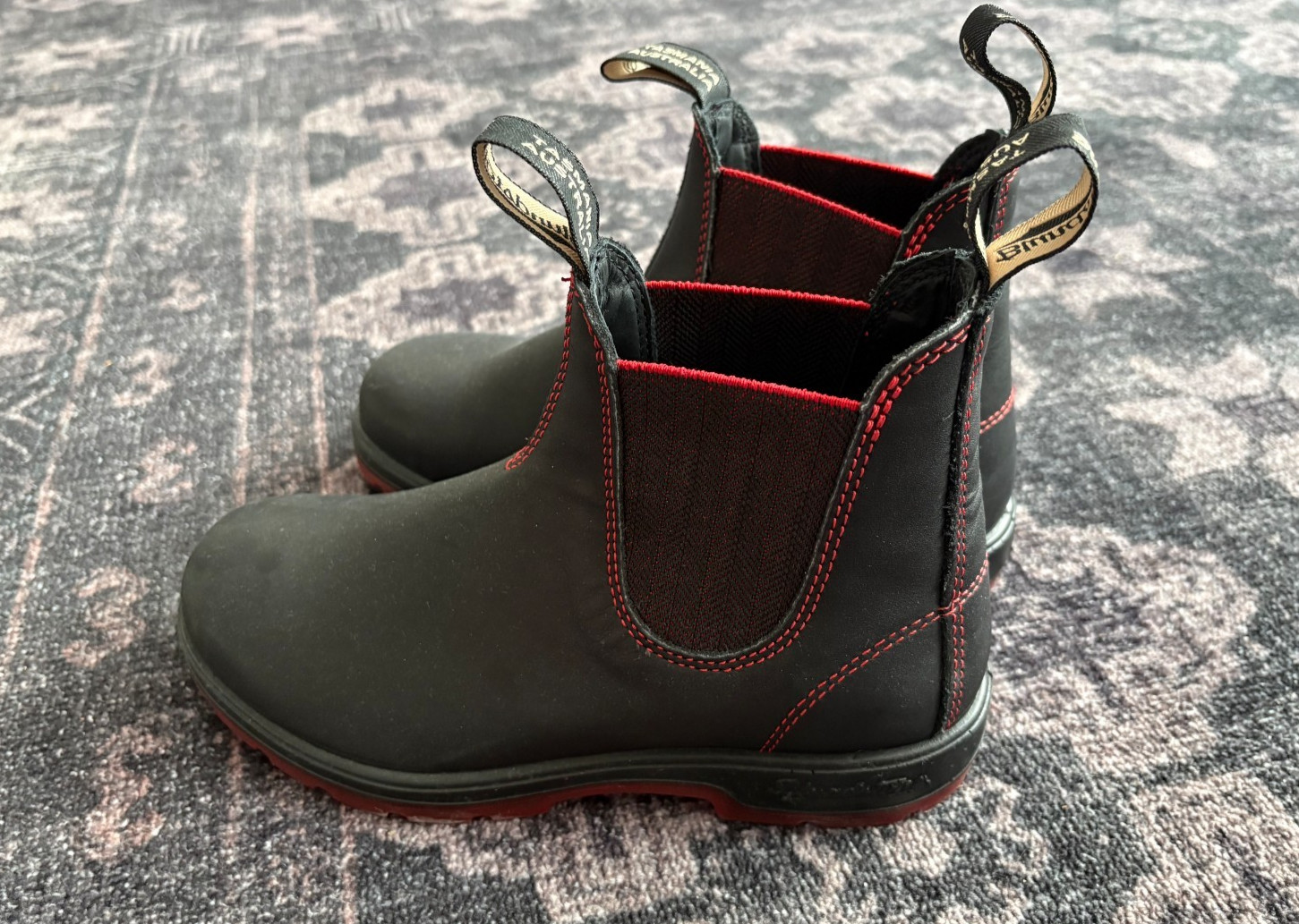 Blundstone 2342 Chelsea Boot in Red US W8.5