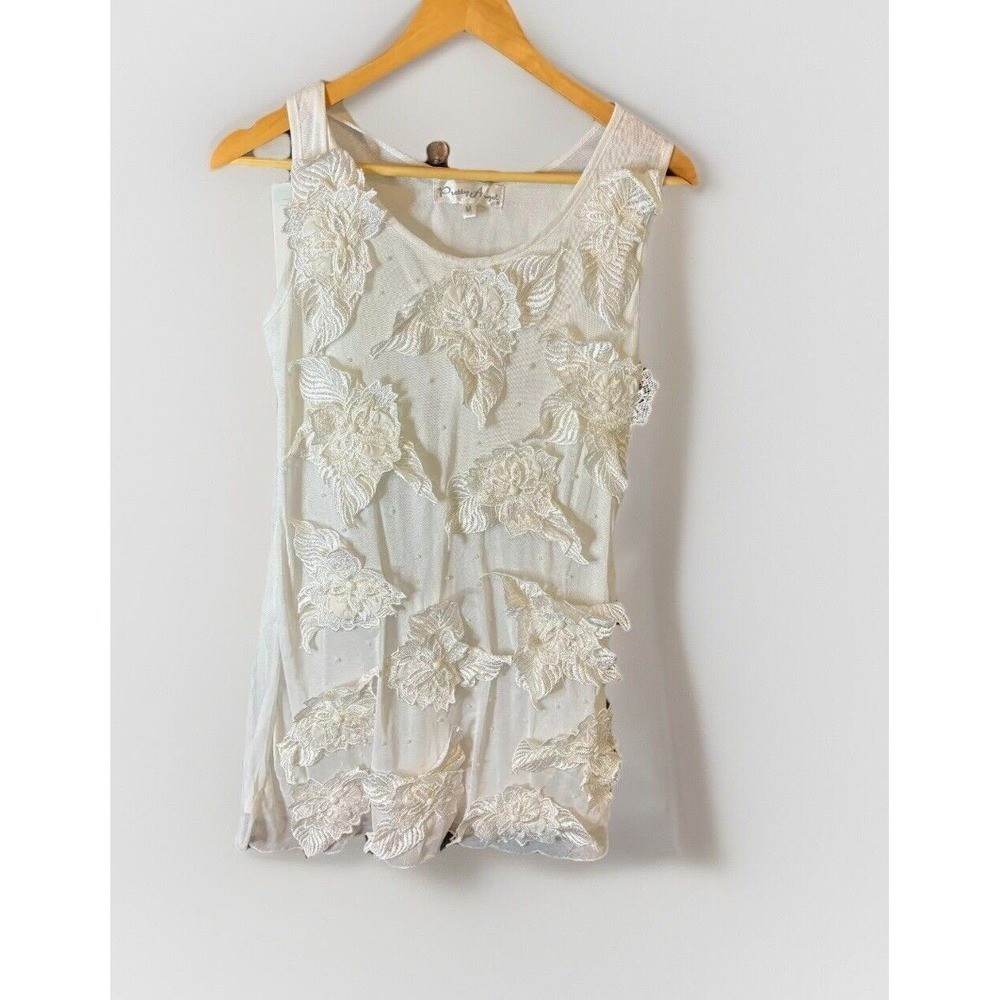 Pretty Angel Shift top Women’s M White Floral Lined Stretch Beaded Sleeveless