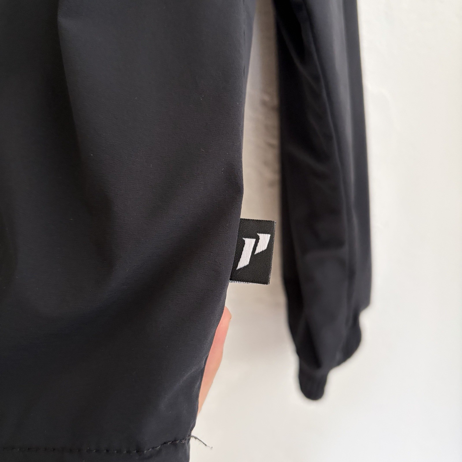 1st Phorm Black Hooded Reflective Full Zip Windbreaker Jacket Pockets Size Small