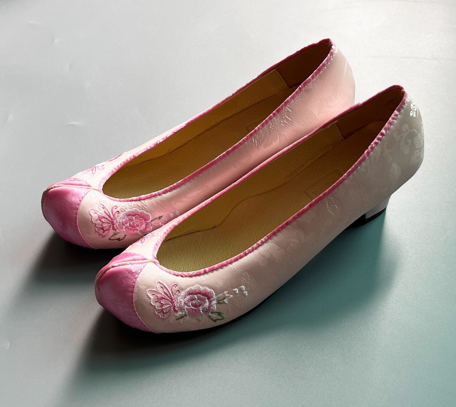 Korean Traditional Hanbok Shoes Flower Shoes for Women-Light Pink / 245mm
