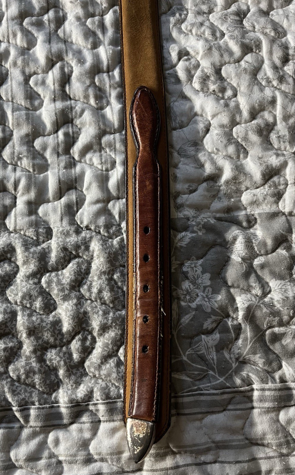 Two-Tone Brown/Tan Solid Belt Size 34, 1 1/2 in Width w/ Buckle