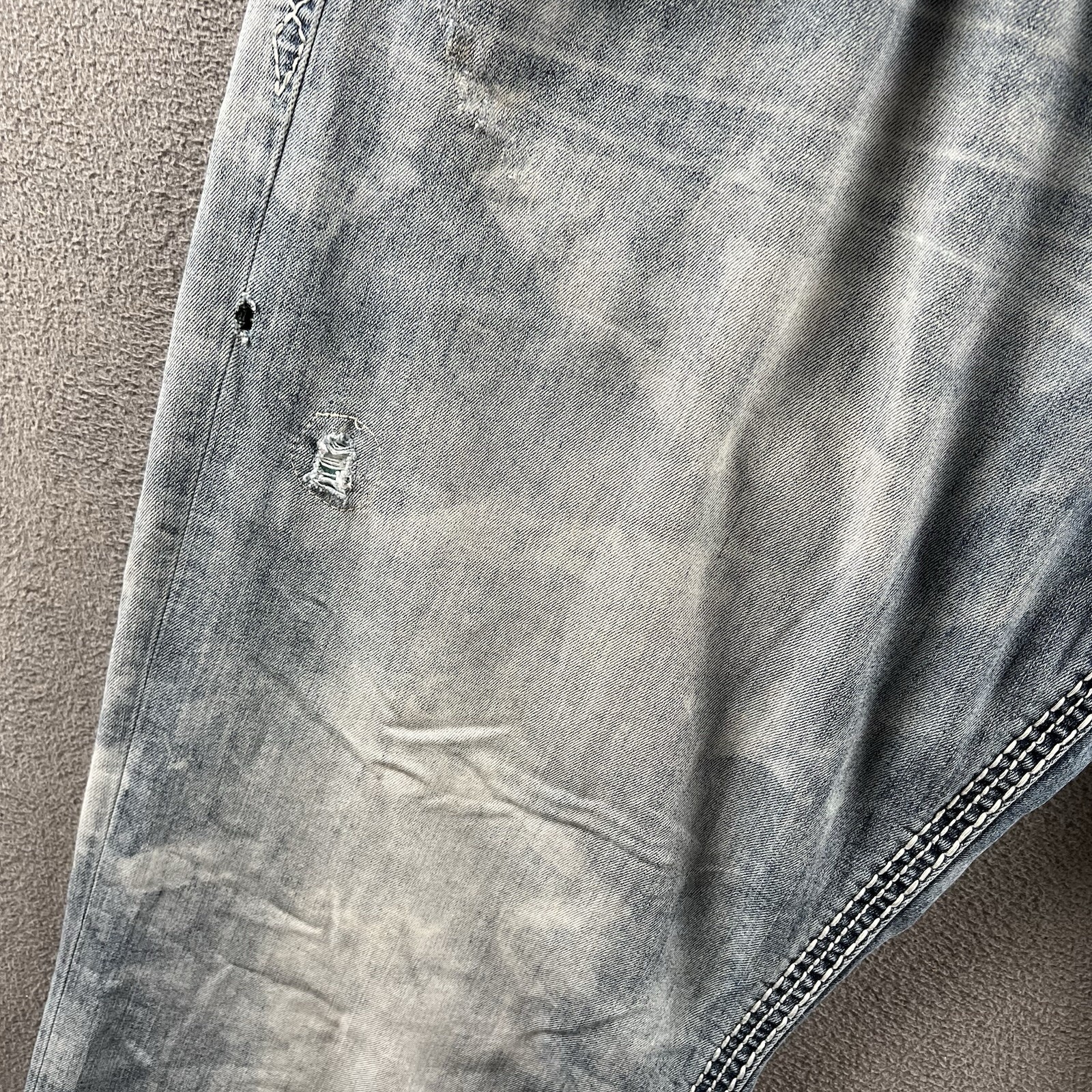 Rock Revival Feeney Jeans Mens 44×34 Light Wash Distressed Denim Relaxed Fit Y2K