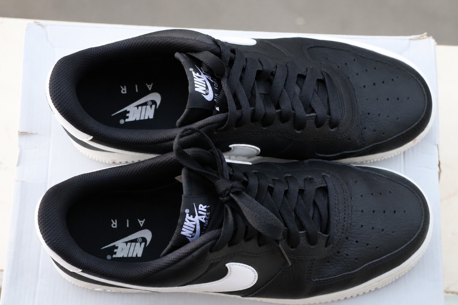 Nike Air Force 1 ’07 Black White Low Top Sneakers Men’s US 9.5 EU 43 Leather