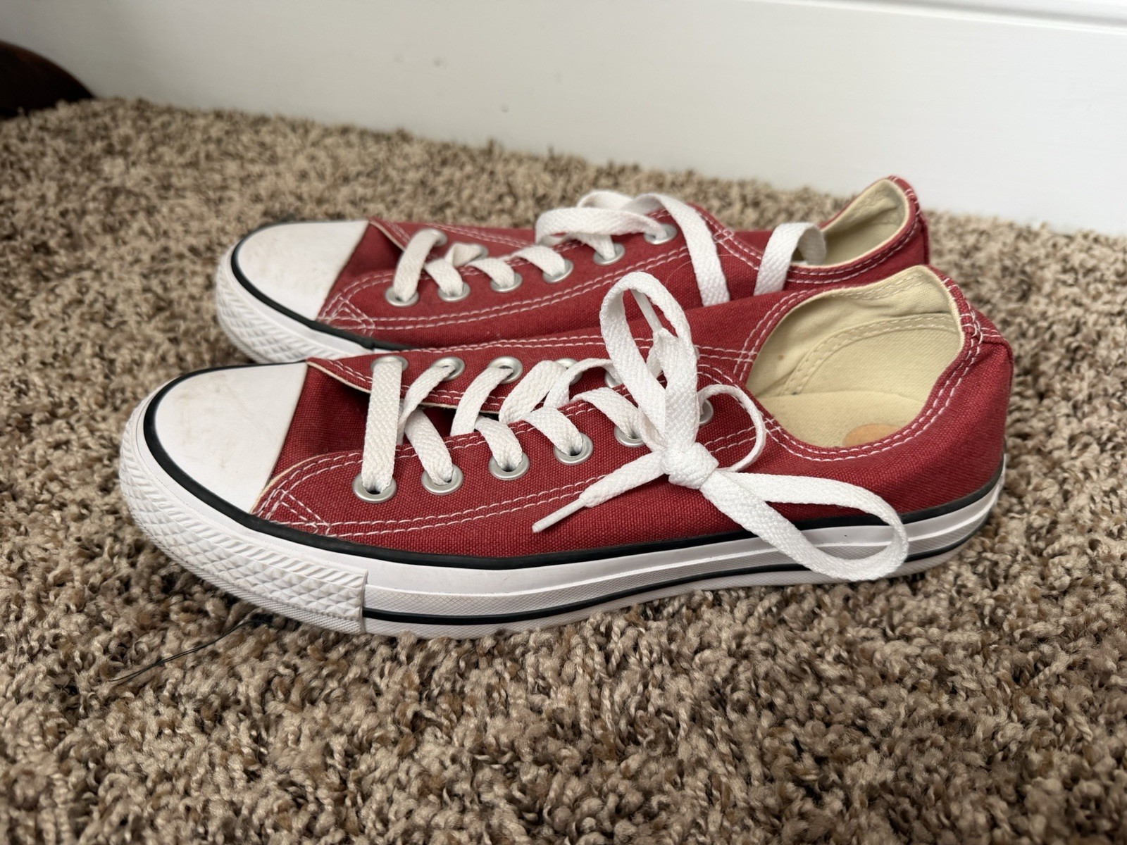 Classic Converse All Star Chuck Taylor Dark Red Low Top Shoes 7 Women 5 Men