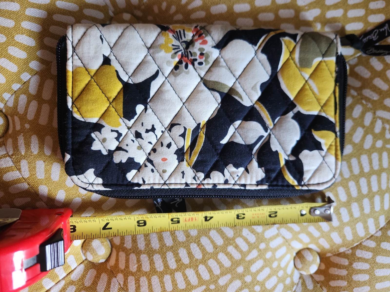Vera Bradley Zip-Around Wallet Organizer- Go Wild Pattern