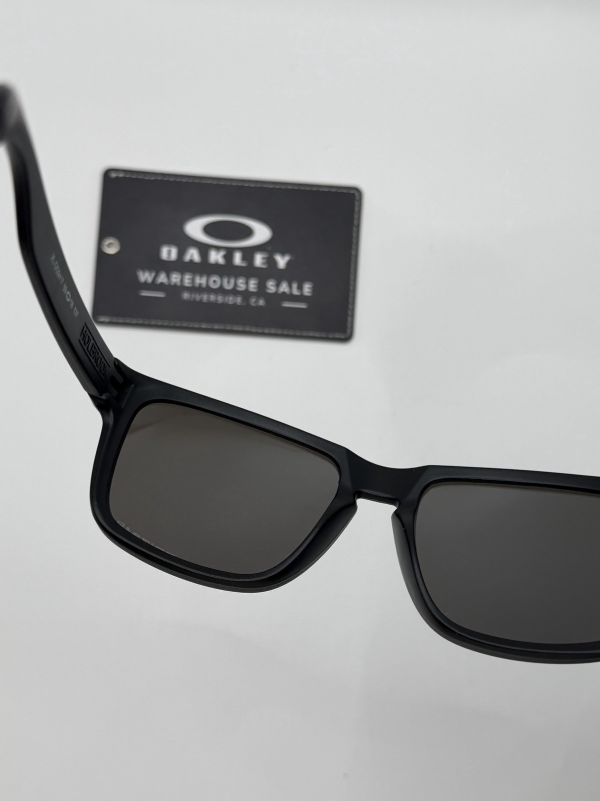 ( NEW) Oakley Holbrook XL -PRIZIM P