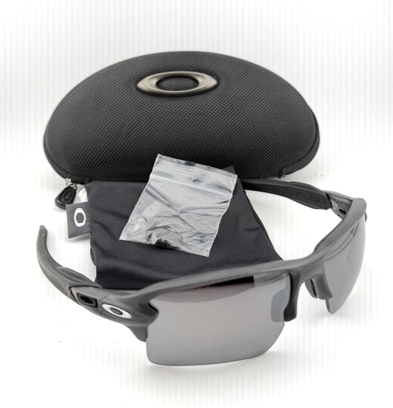 Oakley Flak 2.0 XL High Resolution Carbon Polarized Sunglasses OO9188-H359