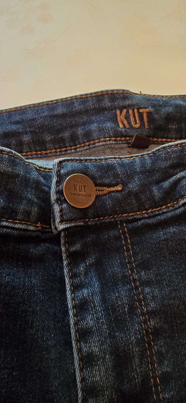 KUT from the Kloth Women’s Bootcut Dark Wash Blue Stretch Jeans 10P Petite