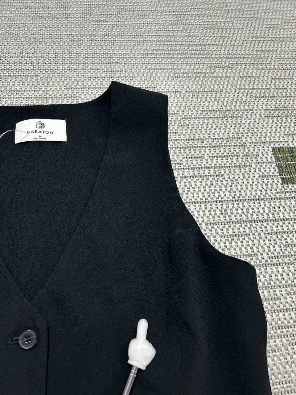Babaton Vest Womens 6 Black *