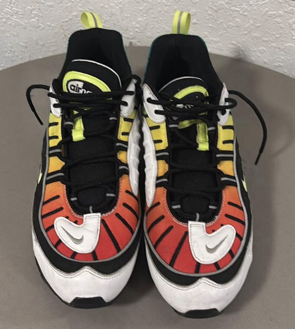 Nike Air Max 98 Men’s Multicolor Colorblock Low Top Lace-Up Sneakers